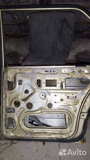 Продам двери для BMW E28. 2 зад. и прав. перед