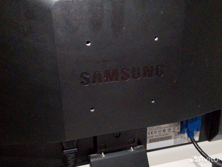 Монитор samsung