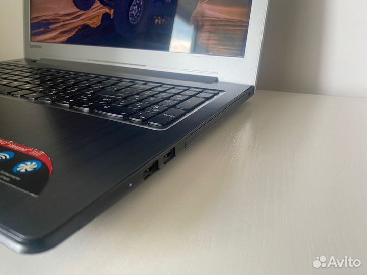 Lenovo I5-7200u/920mx/Full HD/1 TB