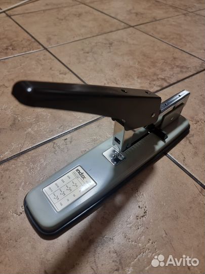 Степлер Index большой, скобы в подарок