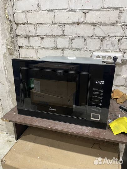 Встраиваемая Микроволновая печь Midea 25Литров
