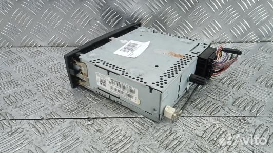 Магнитола renault clio 3 (5BL06I401)