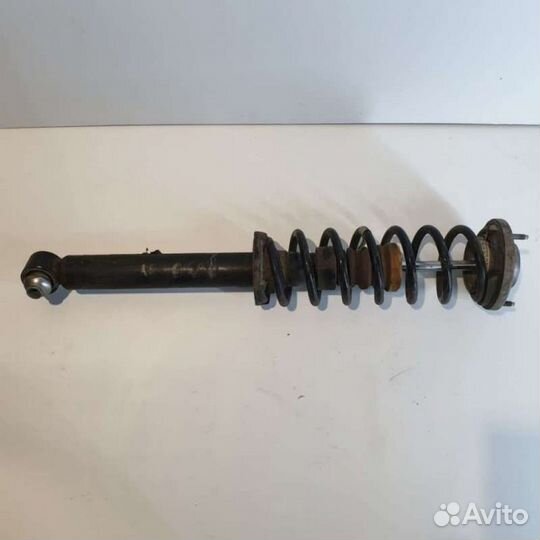 Стойка амортизатора задняя 6784015 BMW 5 F10/F11/G
