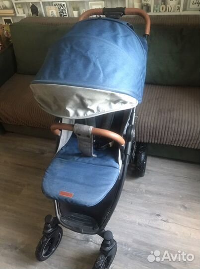 Коляска Nevia colleto