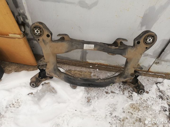 Подрамник подвески задний Bmw X1 E84