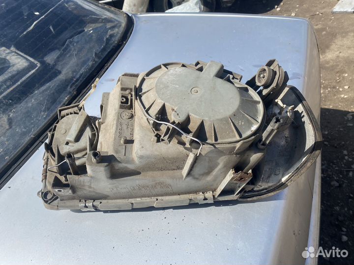 Левая фара mercedes w126