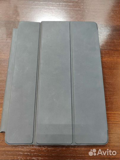 Чехол с клавиатурой на iPad