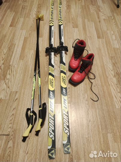 Беговые лыжи