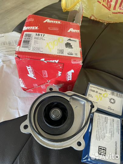 Запчасти volkswagen Polo 1.6 помпа