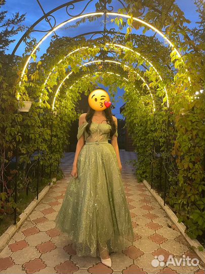 Вечернее платье на выпускной