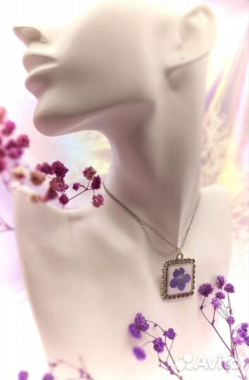 Кулон из эпоксидной смолы