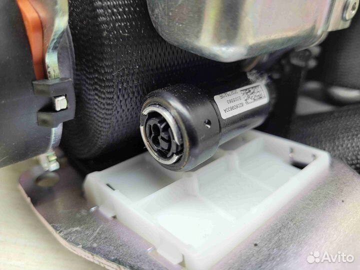 Ремень безопасности задний левый Mercedes GLE W166