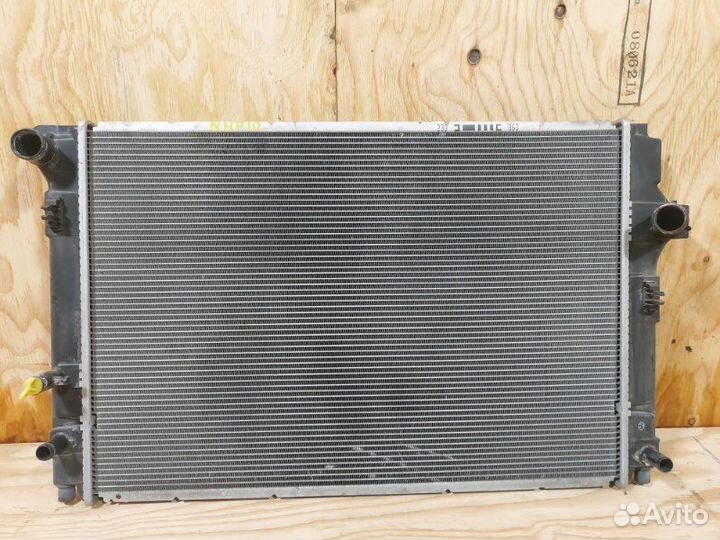 Радиатор двигателя Toyota Aqua NHP10 1nzfxe 2013