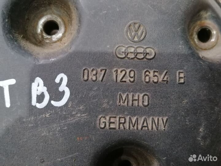 Патрубок воздухозаборника VW Passat (B3) 1988-1993