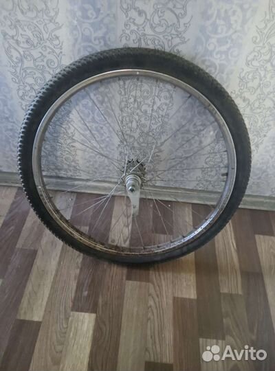 Куча запчастей для велосипеда