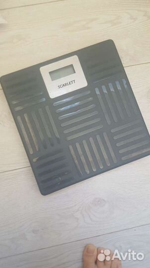 Весы напольные электронные бу