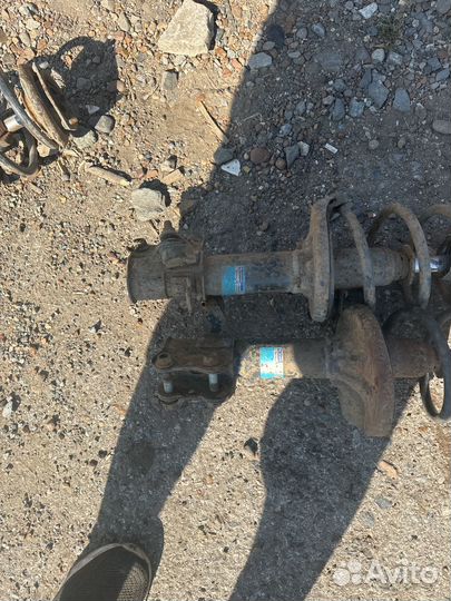 Задние стойки Mazda premacy