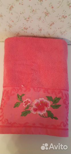 Махровые полотенца новые