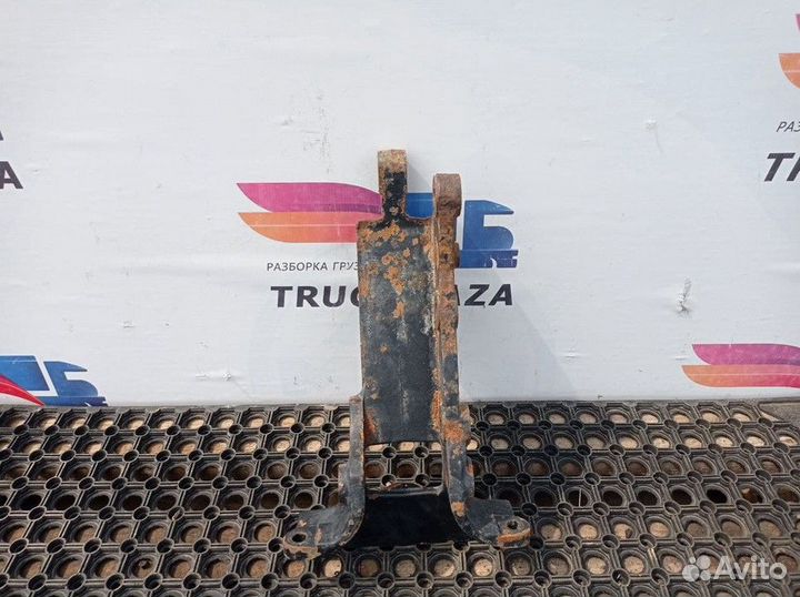 Кронштейн кабины Renault Kerax