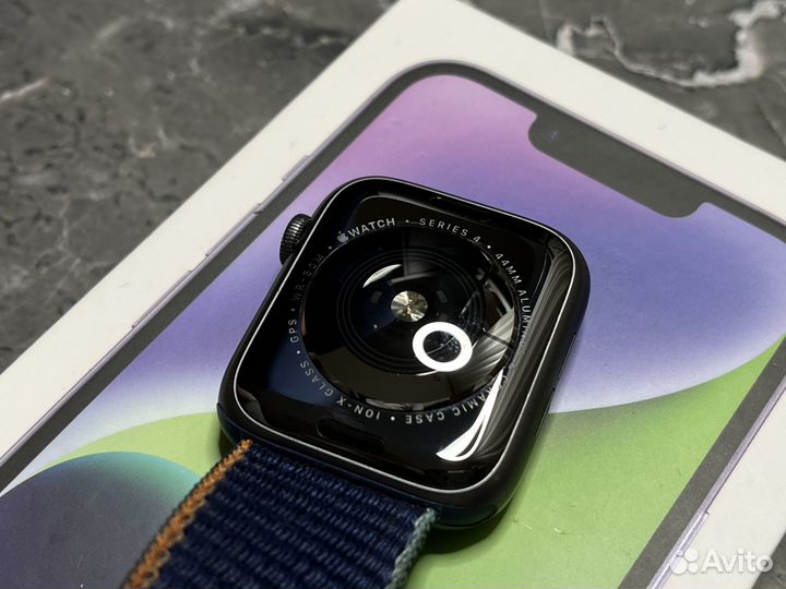 Часы Apple Watch 4 44 mm Ростест