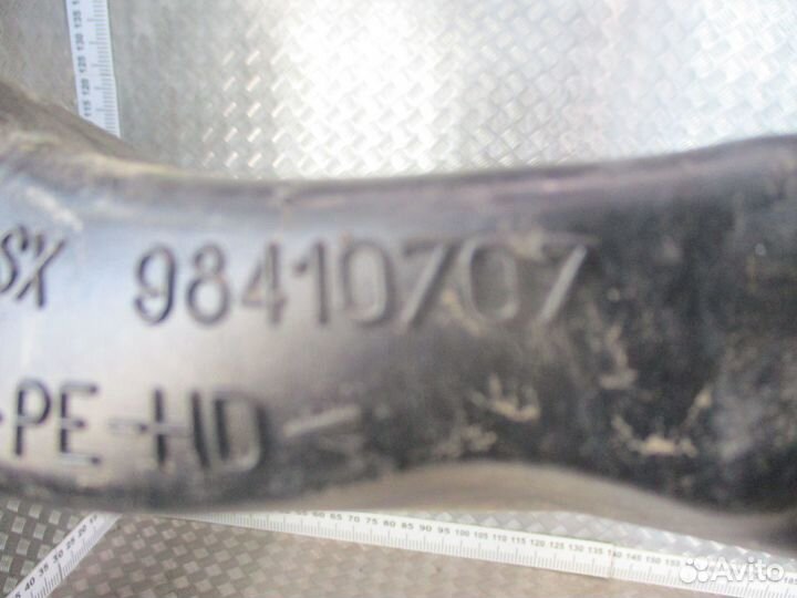 Воздуховод Iveco 98410707