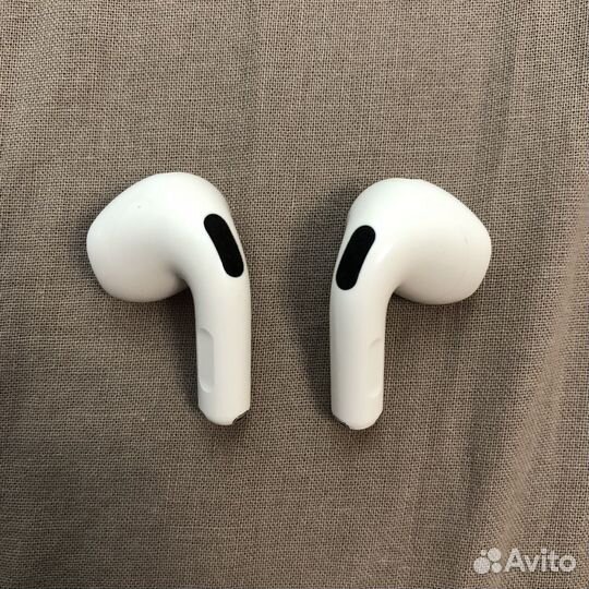 Левый / Правый наушник AirPods 4 оригинал