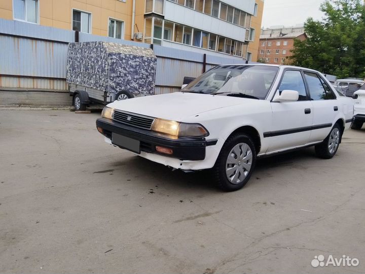 Toyota Corona 1.8 AT, 1988, 300 000 км