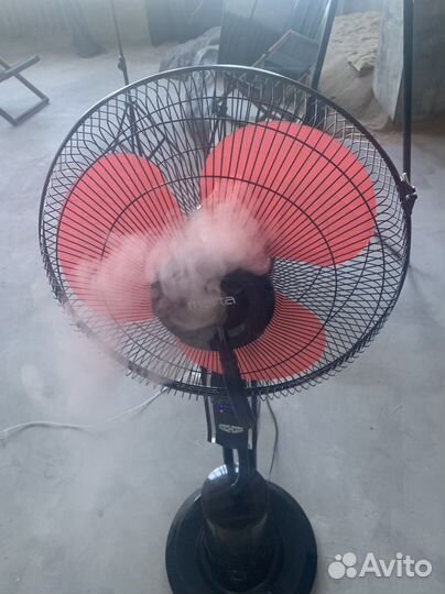 Вентилятор напольный с увлажнителем воздуха