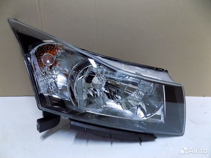 Фара правая Шевроле Круз 2009 - 2015