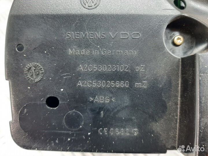 Щиток приборов (приборная панель) Volkswagen Golf