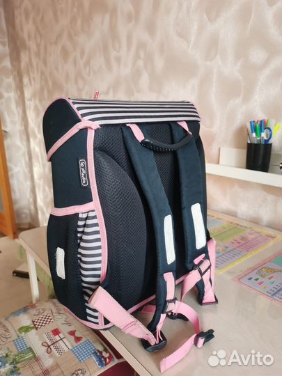 Школьный ранец