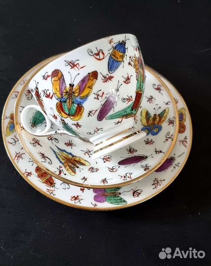 Антикварный чайный сервиз с ручной росписью