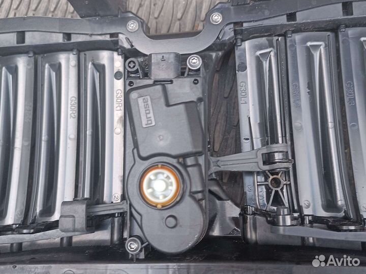 Решетка радиатора с заслонками BMW 5' G30