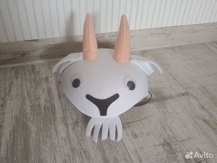 Маска-шляпа карнавальная 