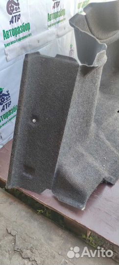 Обшивка багажника правая Honda Accord 8