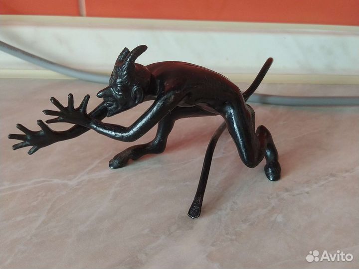 Каслинское литье чертик