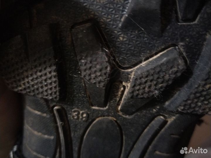 Кроссовки зимние