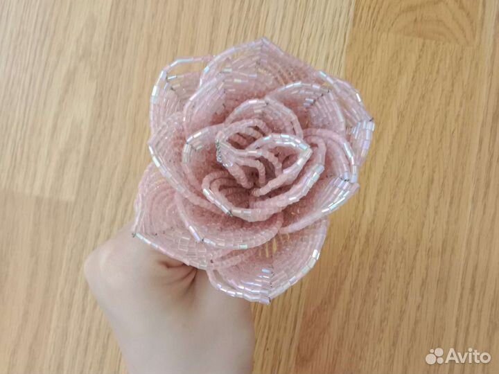 Роза из бисера