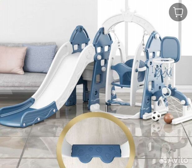 Детский игровой центр с горкой и качелями