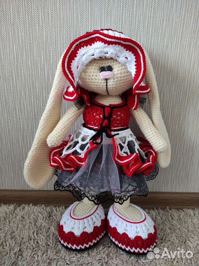 Интерьерная игрушка заяц