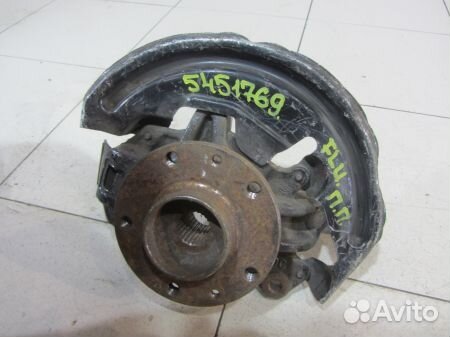 Кулак передний правый Рено