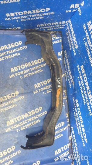 Балка подмоторная. Mercedes-Benz 308D фургон