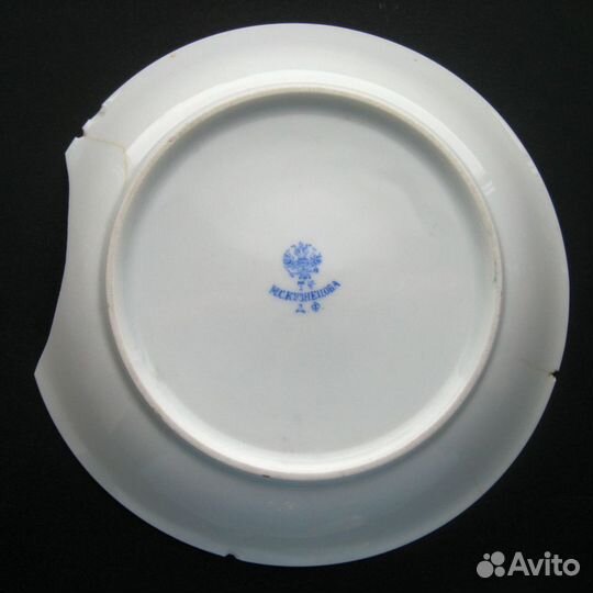 19 век. Блюдце. М.С.Кузнецов. Антикварное блюдо