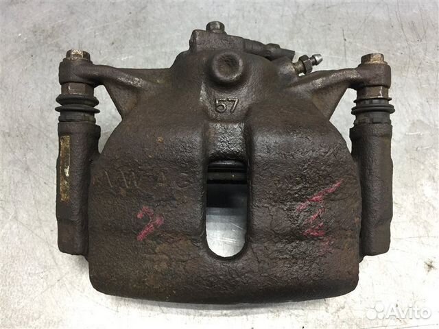 Суппорт тормозной передний левый Skoda Octavia A7