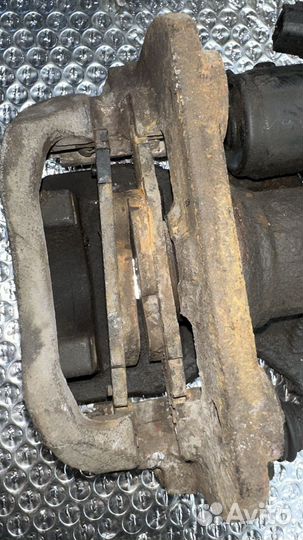 Суппорт Toyota Camry XV70, 2019