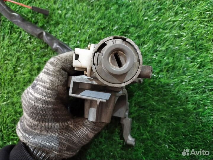 Замок зажигания Kia Carnival (UP/GQ) I