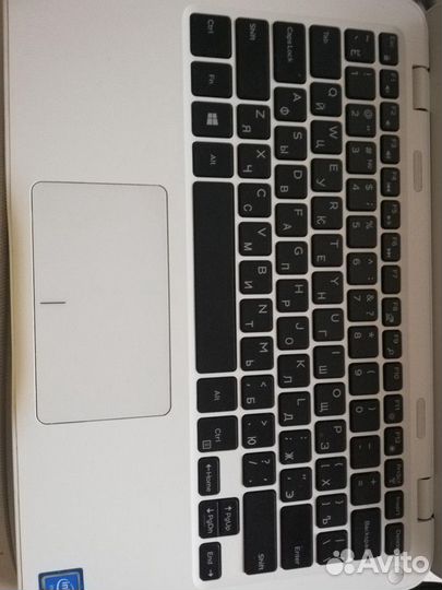 Нетбук dell Inspiron