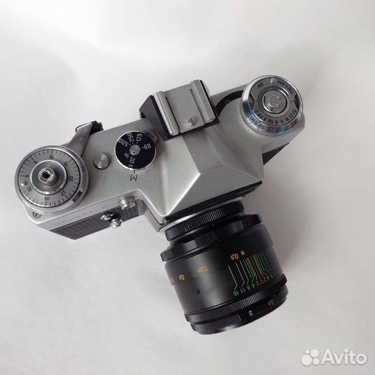 Плёночный фотоаппарат Зенит - Е