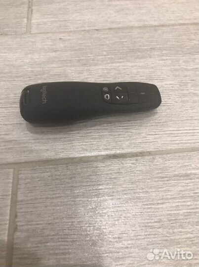 Лазерная указка Logitech R-400