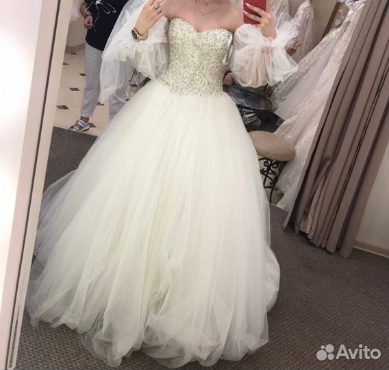 Свадебное платье